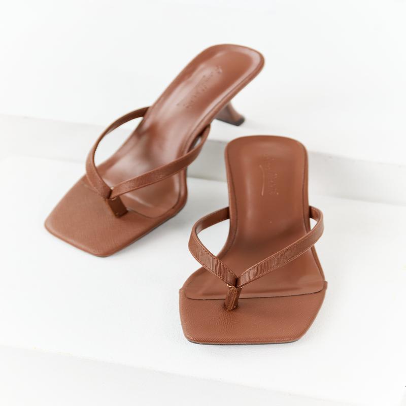 Spice Textured Thong Strap Square Toe Heels