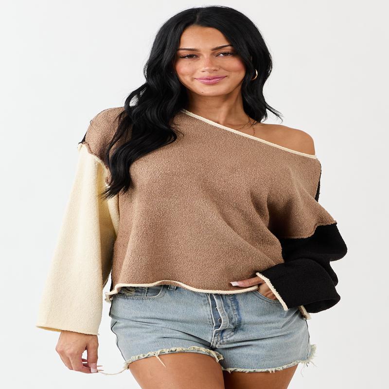 Peanut Colorblock Rolled Seam Textured Sweater