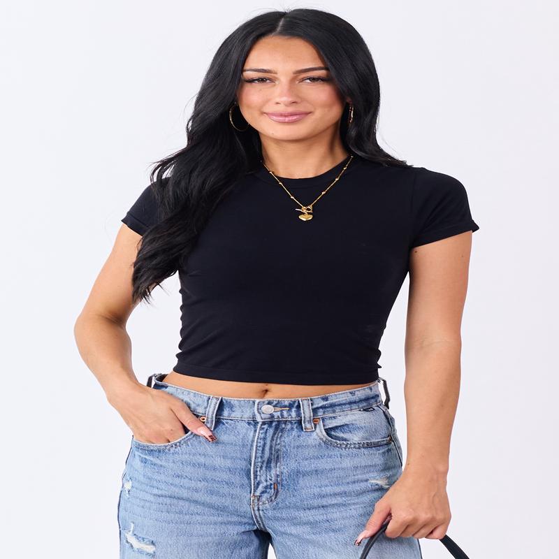 Black Short Sleeve Fitted Knit Crop Top