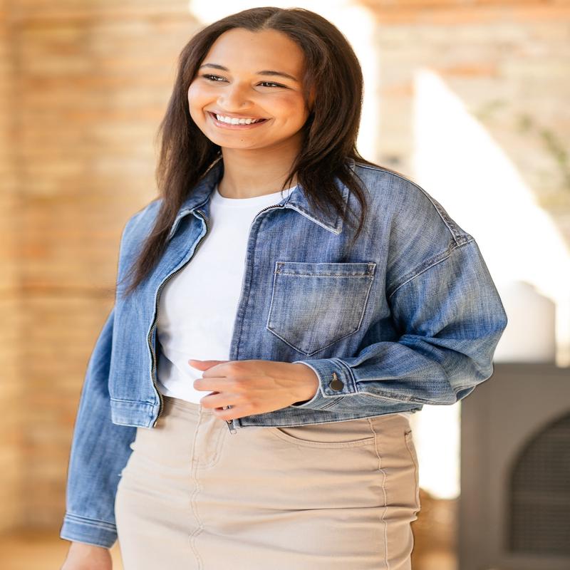 KUT from the Kloth Luna Oversized Crop Zip Front Jacket