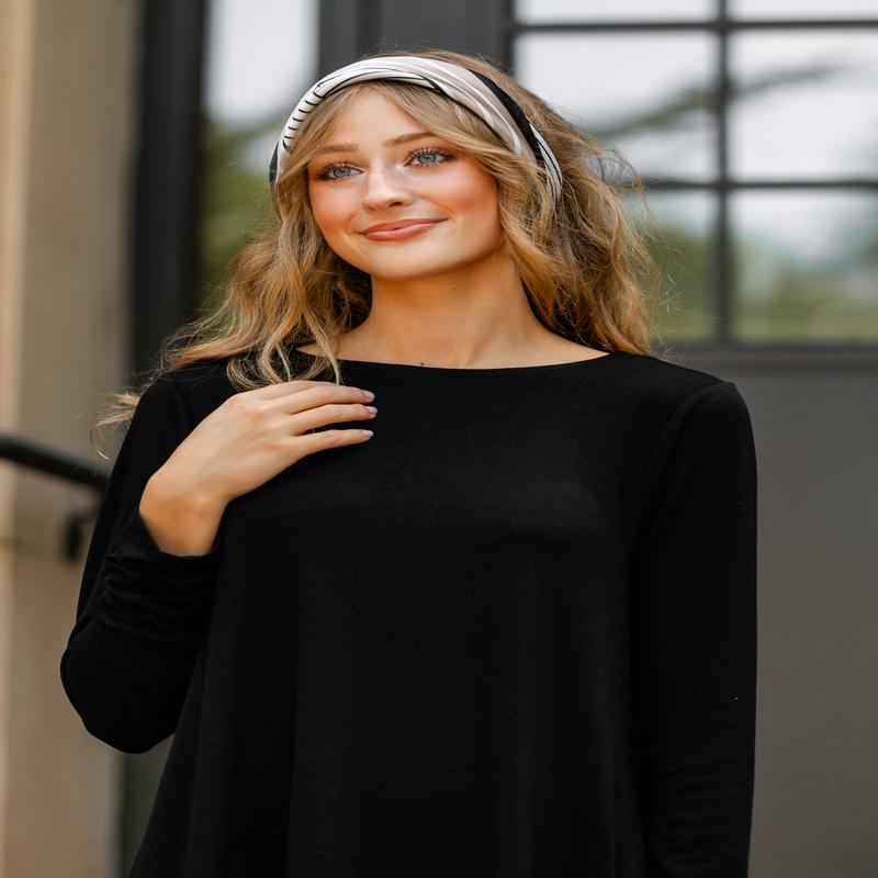 Silky Simple Printed Square Scarf