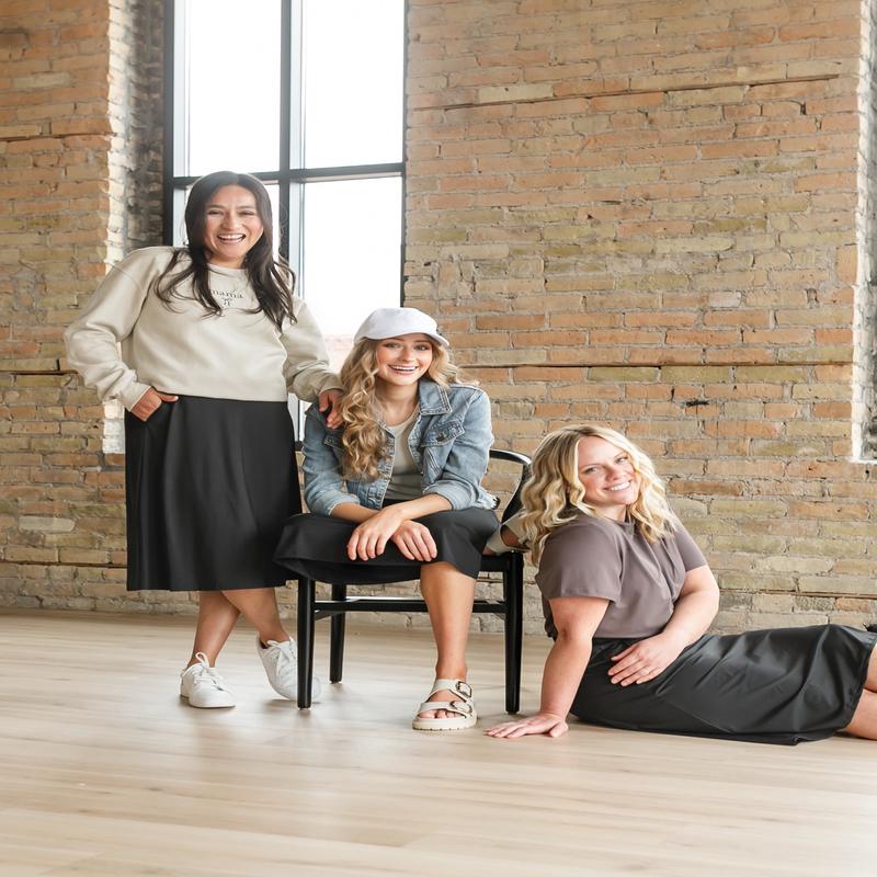 Jo Lightweight Active A-Line Midi Skirt