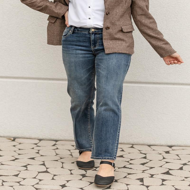 Liverpool Los Angeles Kennedy Straight Jeans