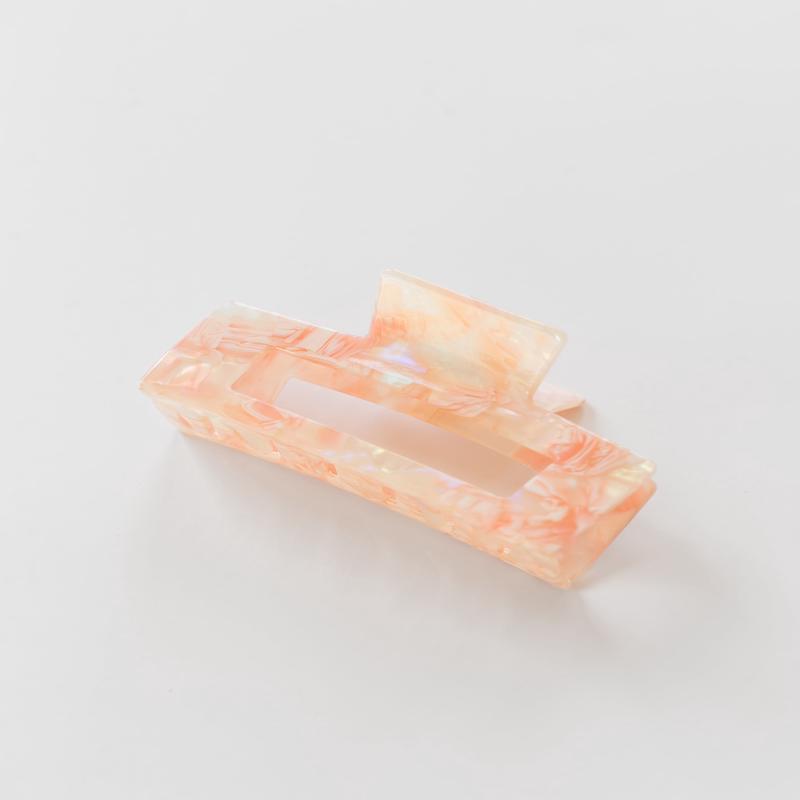 Pixie Woo Alycia Medium Claw Clip