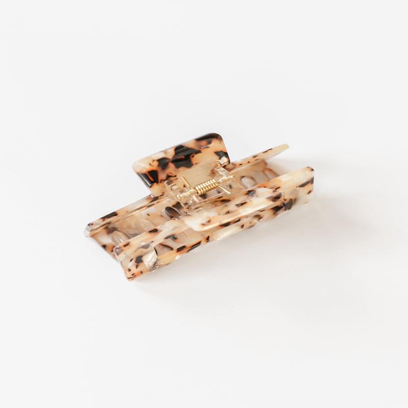 Pixie Woo Caramel Small Claw Clip