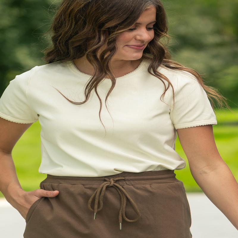 Scallop Edge Basic T-shirt