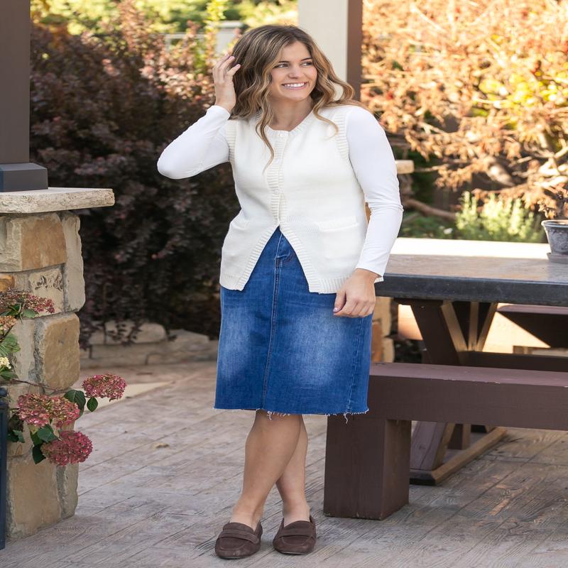 Rylin Raw Hem Midi Skirt