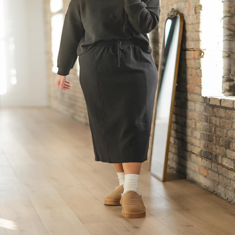 Nickie Cloud Knit Black Skirt - FINAL SALE