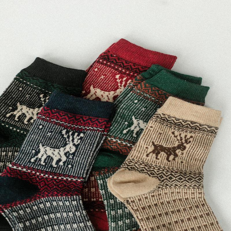 Warm Elk Christmas Crew Socks