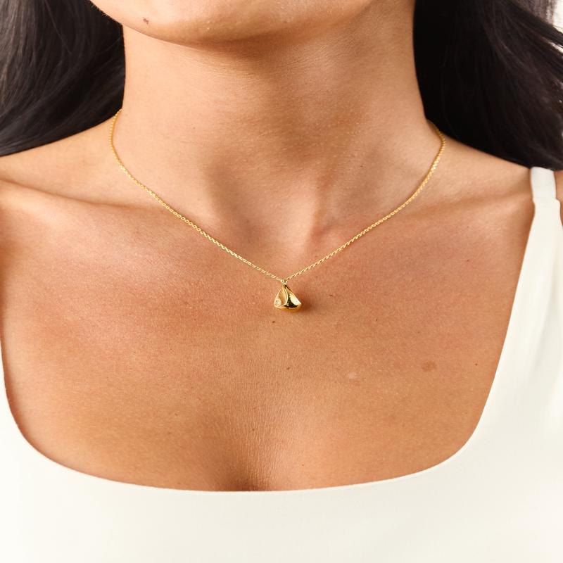 Gold Teardrop Rhinestone Detail Necklace