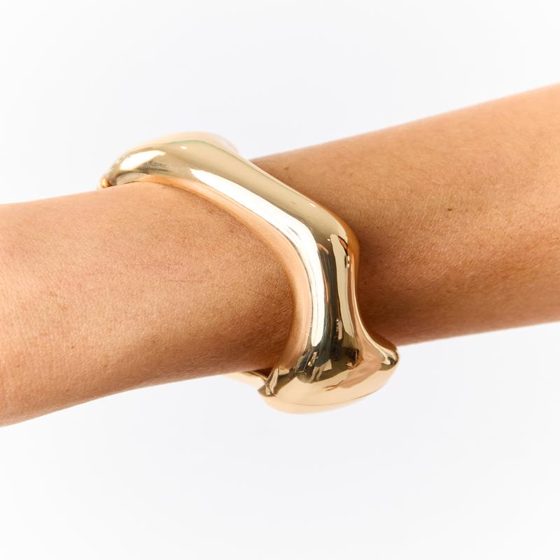 Gold Wavy Hinge Closure Chunky Bangle Bracelet