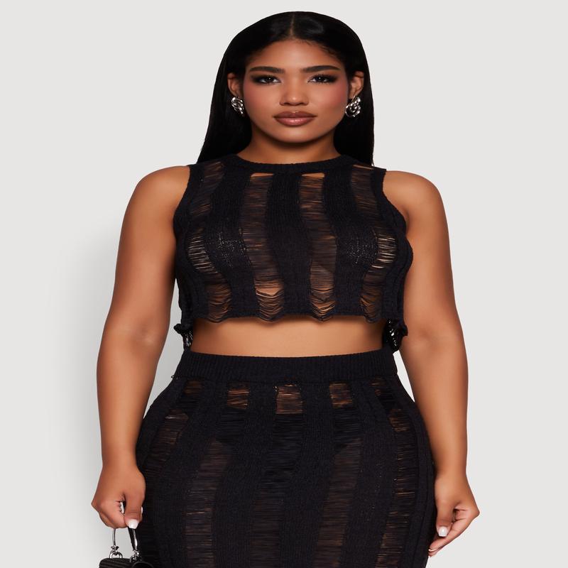 Trendy Sleeveless Distressed Crop Top