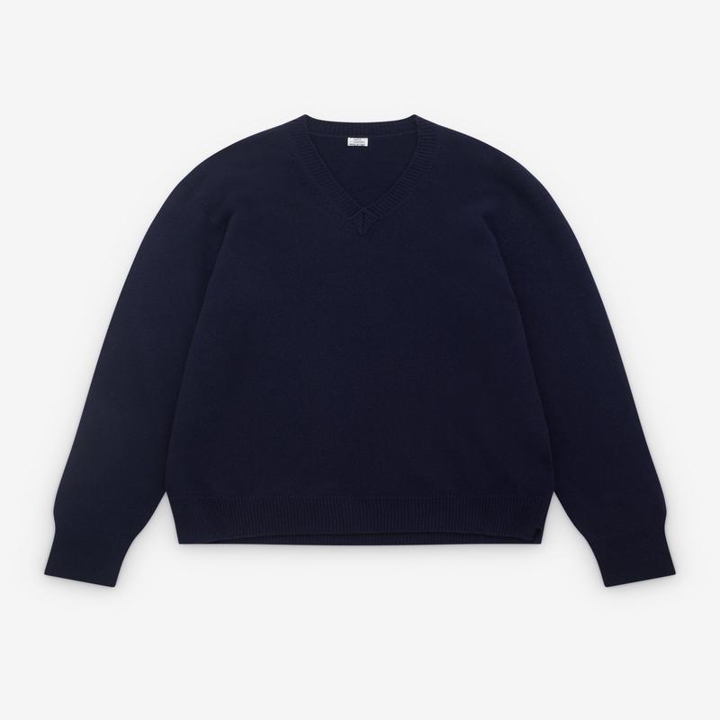 Salon C. Lundman - Men's V Neck Sweater - (Navy)