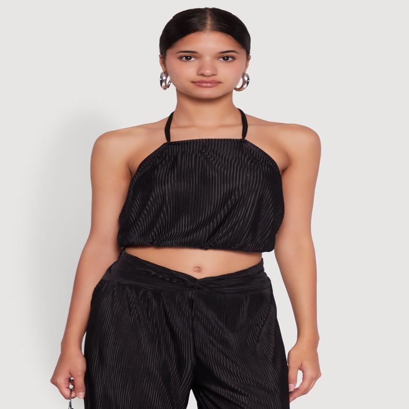 Stylish Halter Top in Cropped Hem and Plisse Fabric