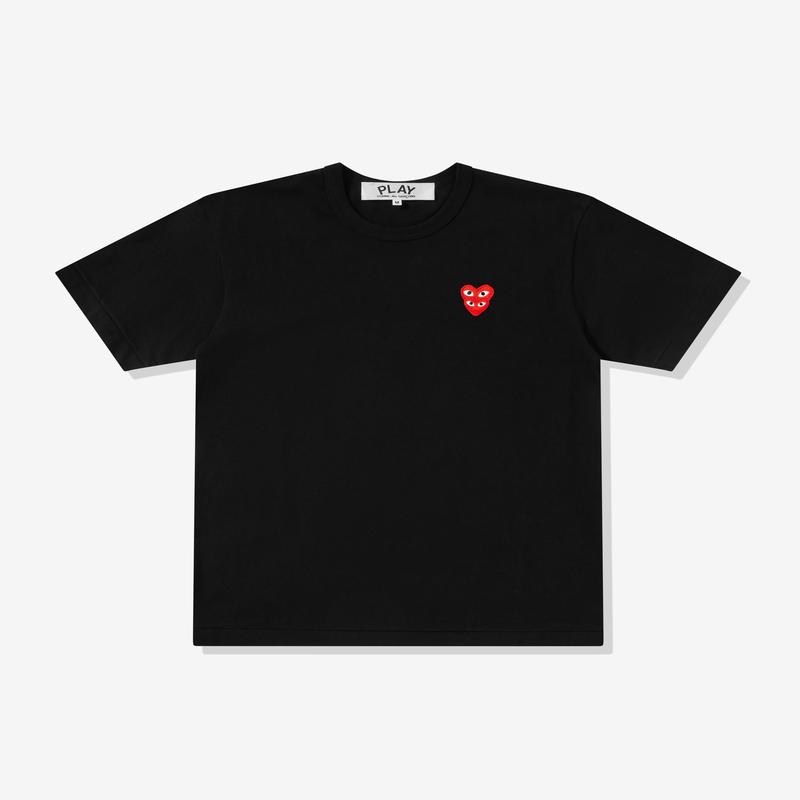 Play - T-Shirt with Double Red Heart - (Black)