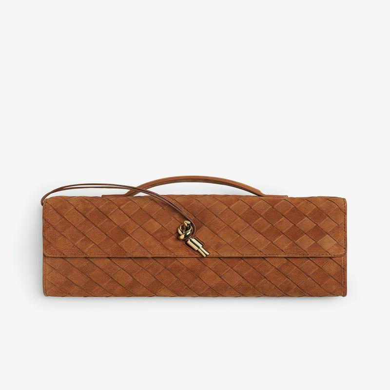 Bottega Veneta - Andiamo Clutch - (Amber)