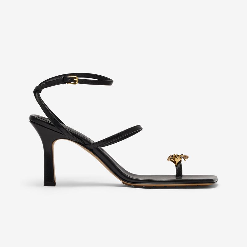Bottega Veneta - Womens Riva Bee Sandal - (Black)