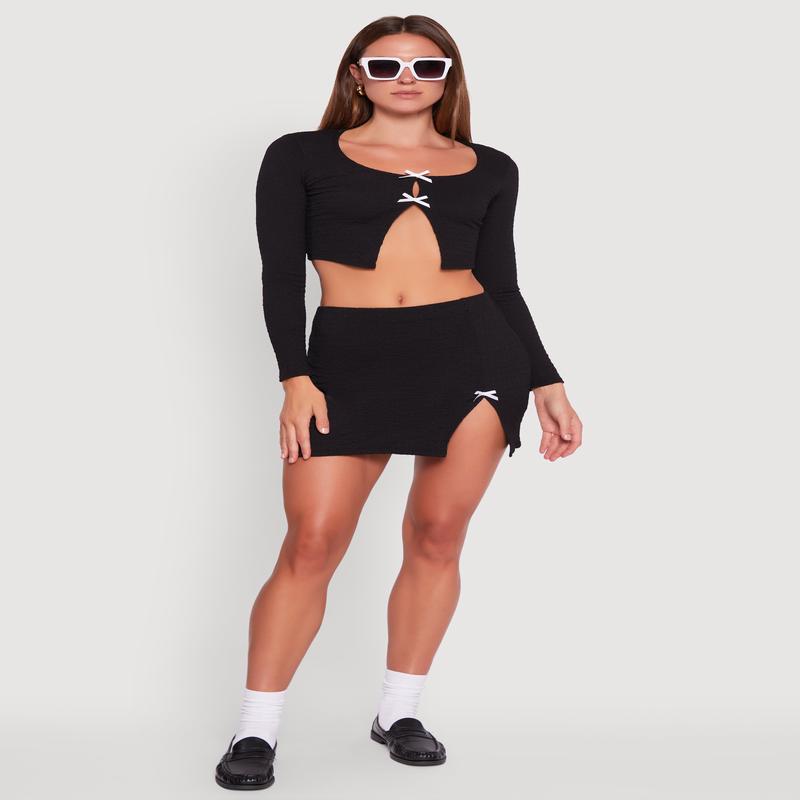 Textured Knit Bow Detail Side Slit Mini Skirt