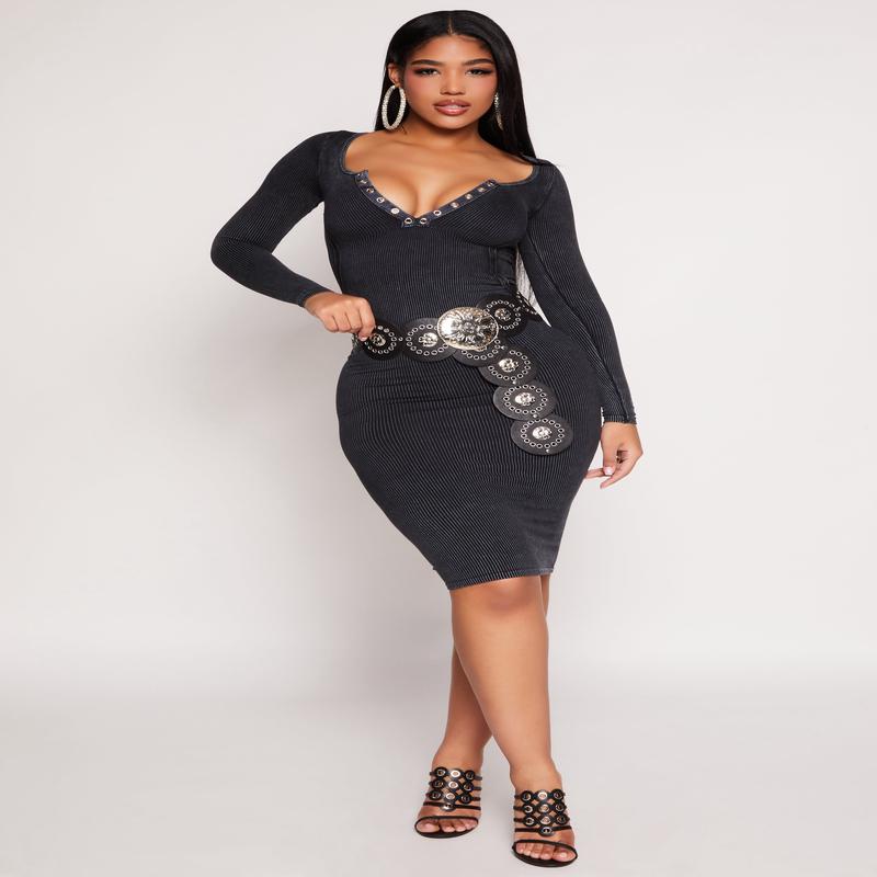 Daisy Acid Wash Grommet Notch Neck Dress