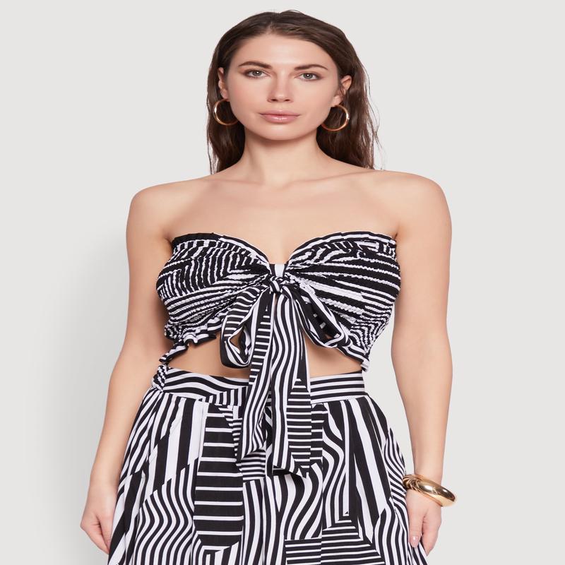 Printed Pattern Tie Front Crop Top