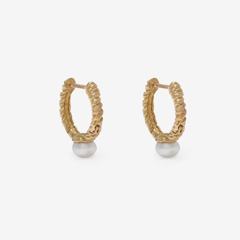 Noguchi Bijoux - 2 Akoya Pearl Earrings - (Yellow Gold)