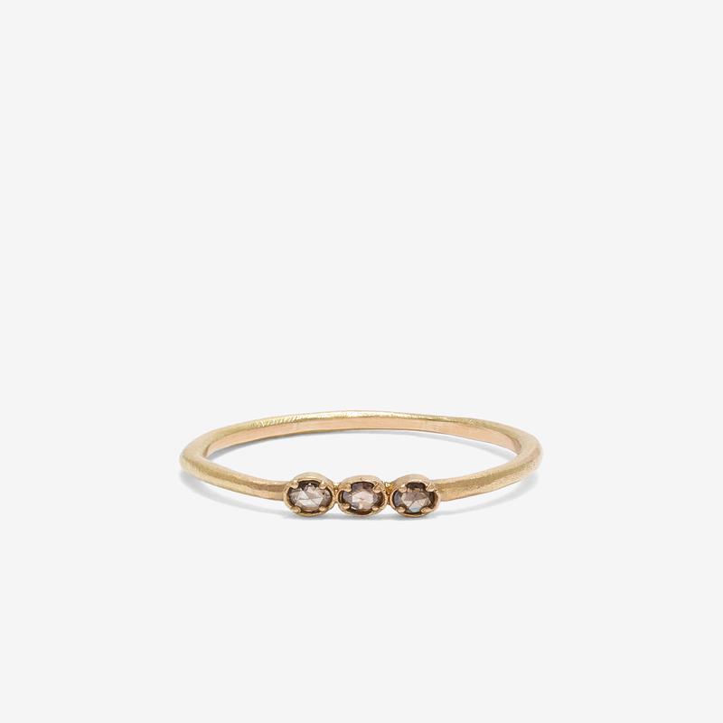 Noguchi Bijoux - 3 Diamond Ring - (Yellow Gold)