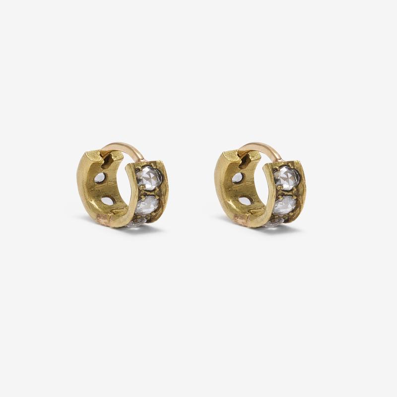 Noguchi Bijoux - Diamond Huggies - (Yellow Gold)