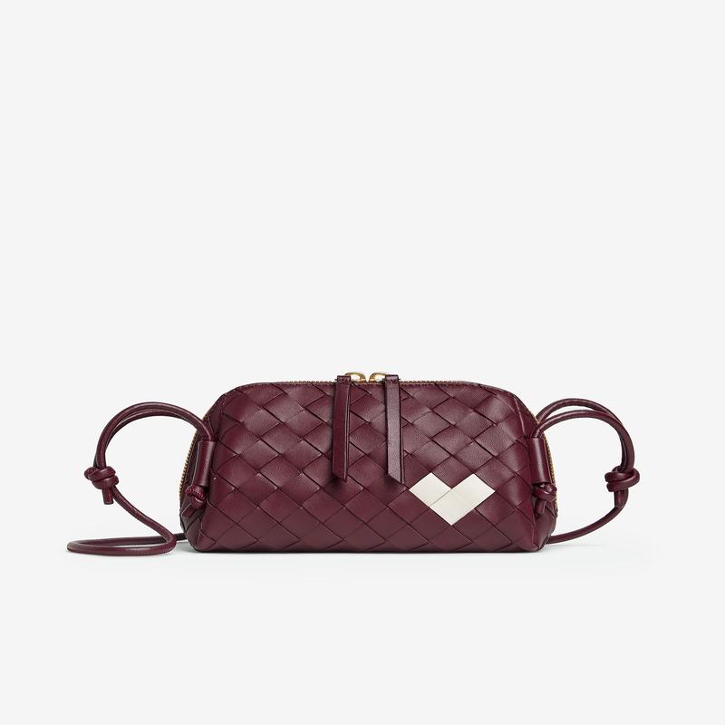 Bottega Veneta - Womens Intrecciato Concert Pouch - (Barolo/chalk)