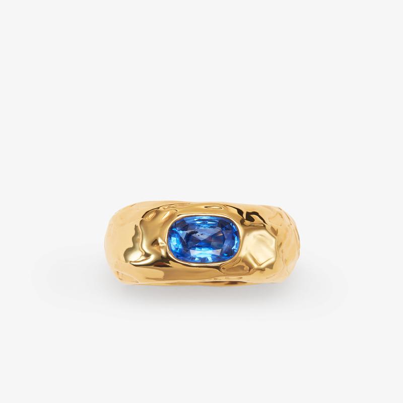 Patcharavipa - Sapphire Tire Ring - (Yellow Gold)