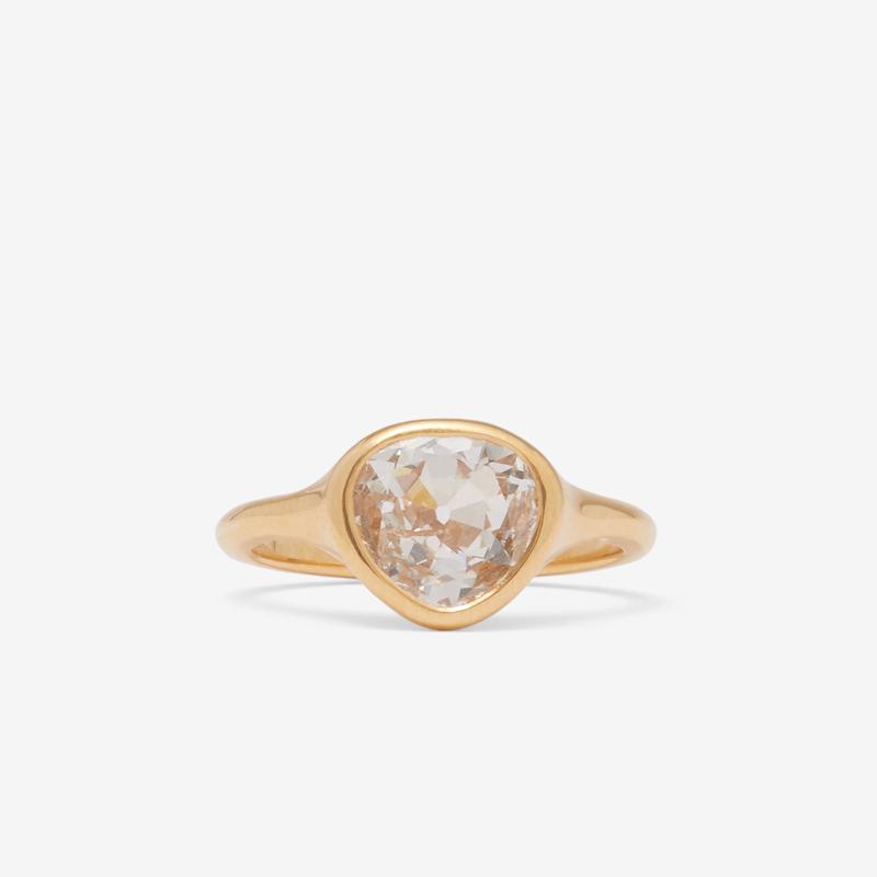 William Welstead - Pear Shaped Diamond Ring - (Yellow Gold)