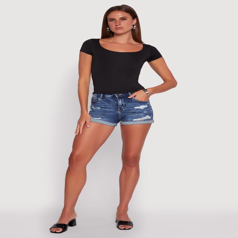 Daisy Classic Fit Scoop Neck Short Sleeve T-Shirt