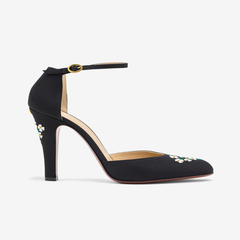 Valentino Garavani - Womens Hi Dolly Fabric Pumps - (Black)