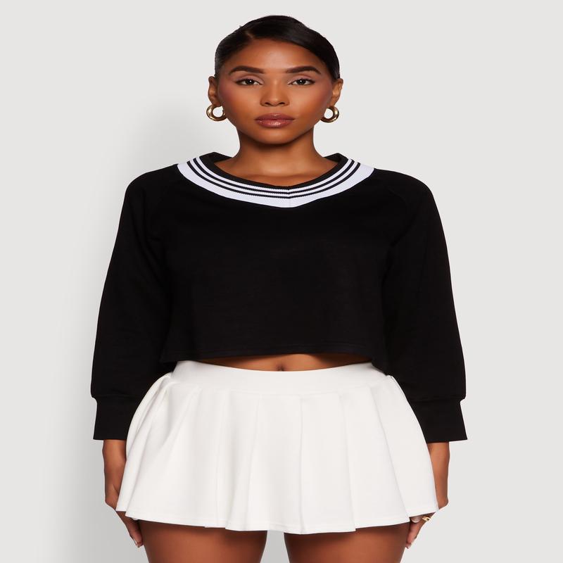 Contrast Trim V-Neck Cropped Sweatshirt