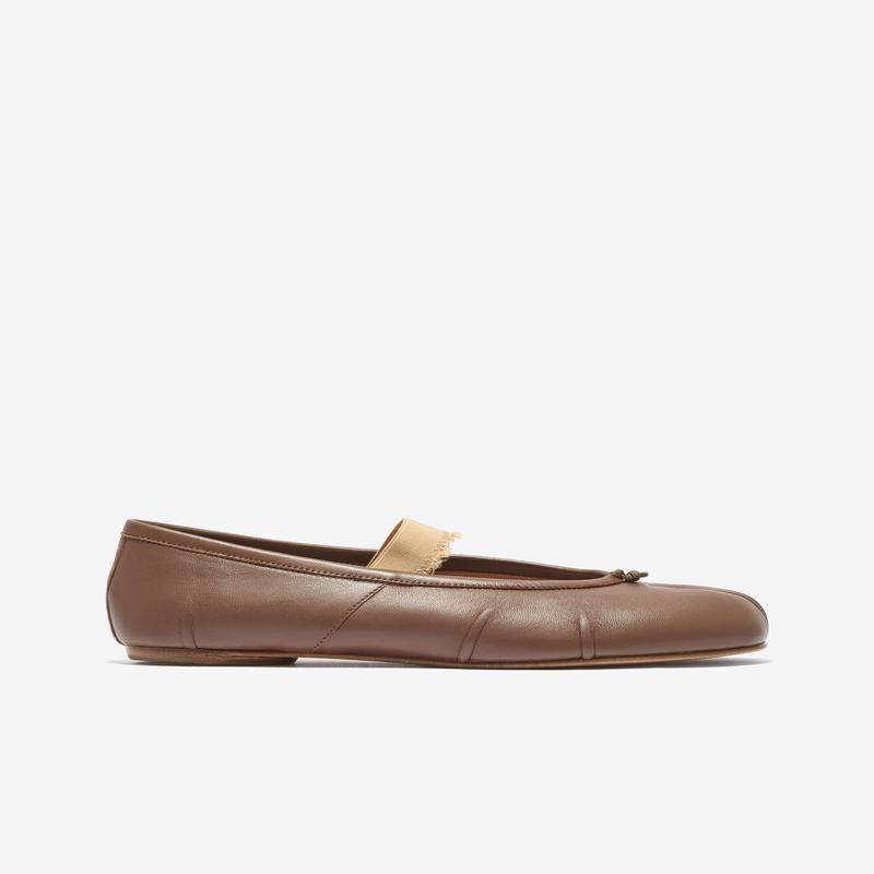 Maison Margiela - Womens Tabi Elastic Band Ballerina - (Warm Brown)