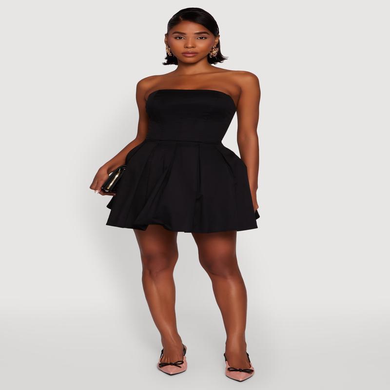 Haute Monde Tulle Lined Strapless Skater Dress