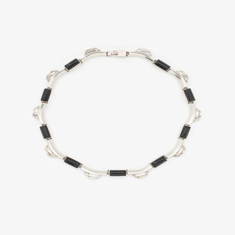 Old Jewelry - Onyx And Silver Chain - (Silver)