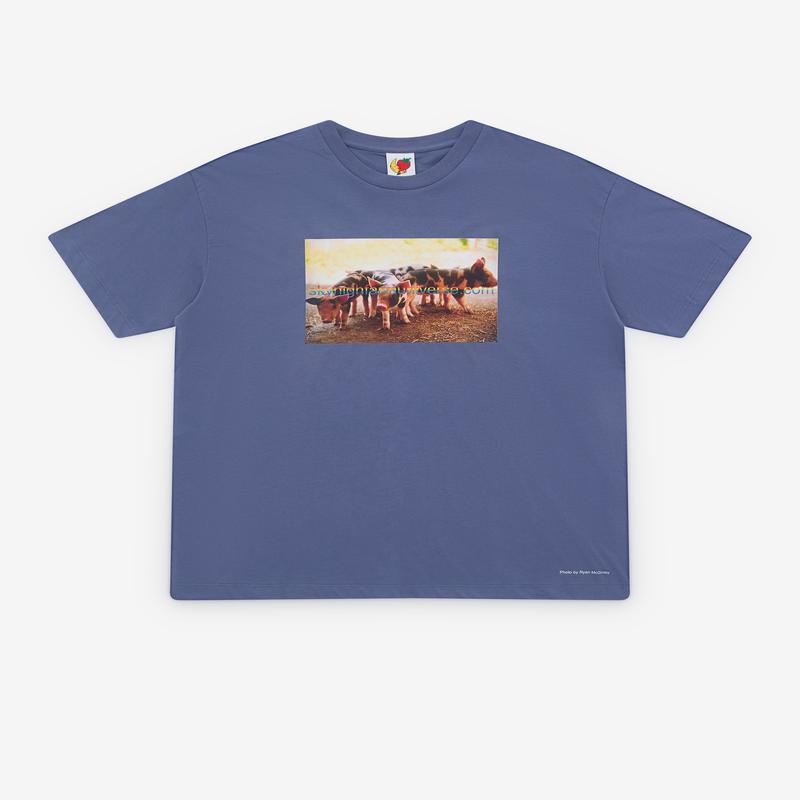 Sky High Farm - Men's Pigs Farm T-Shirt - (Navy)