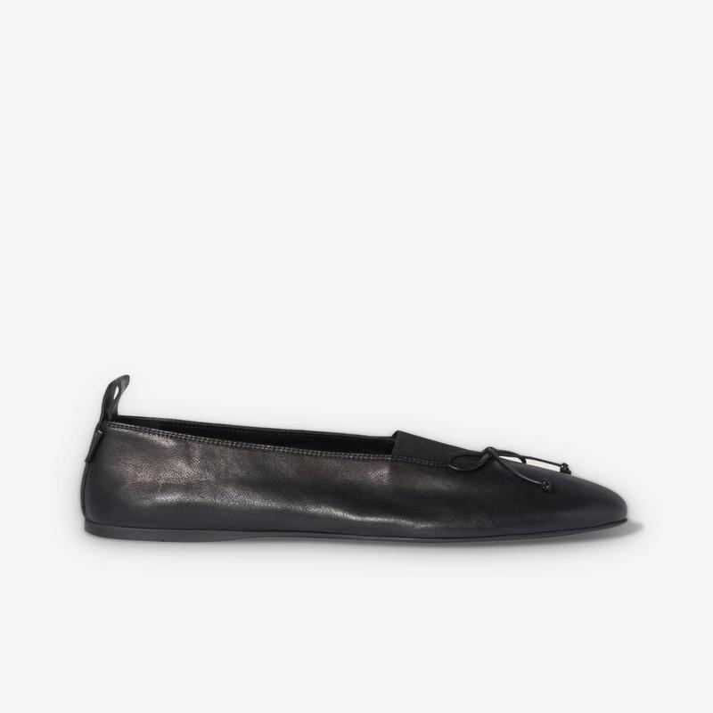 Miu Miu - Womens lan Nappa Leather Ballerinas - (Black)