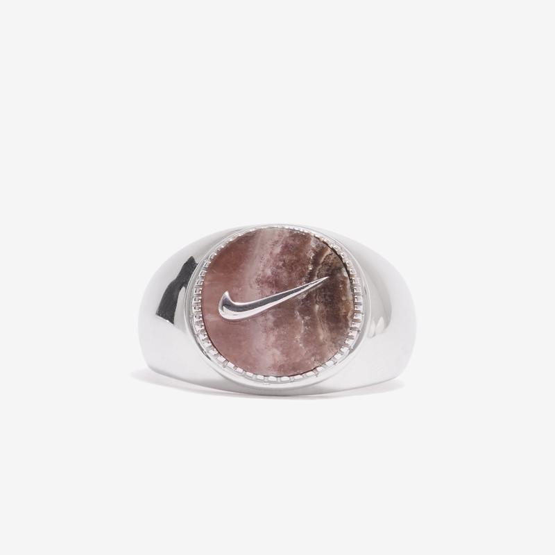 O Thongthai - Signature Signet Ring With Swoosh - (Multi)