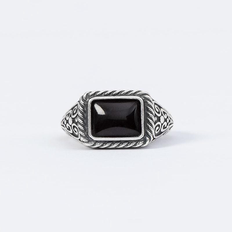 FELIX RING IN BLACK