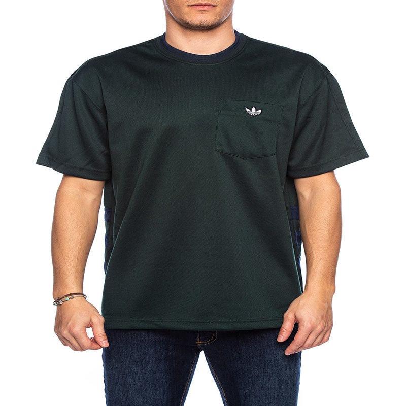 T-SHIRT IN GREEN