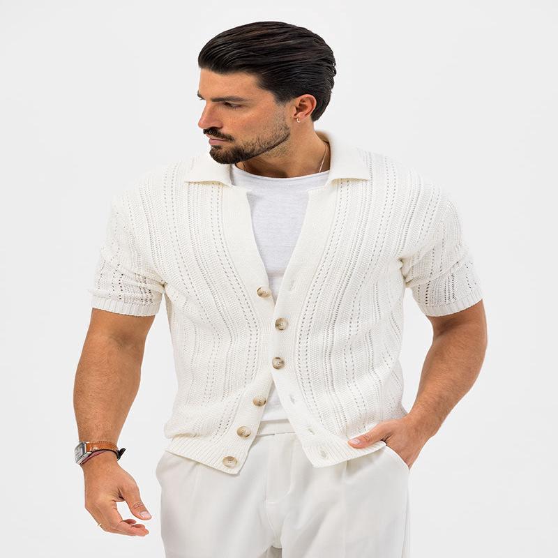 KNITTED SHORT CARDIGAN IN CREAM