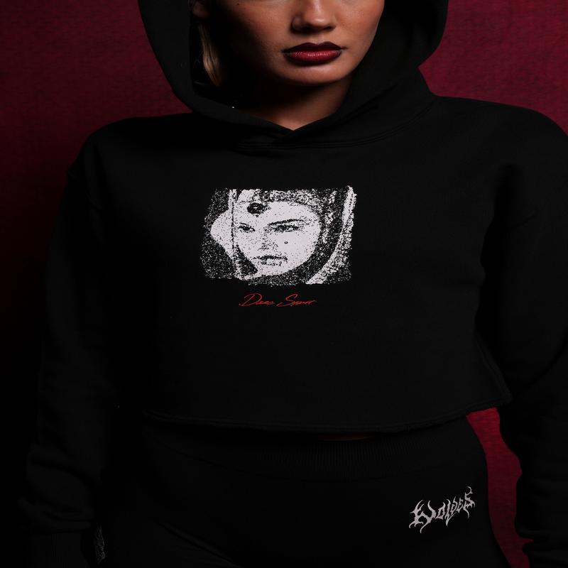The Queen "Wyoming" (Cropped) Hoodie in Black