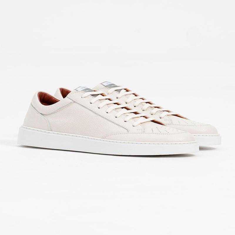 009 SNEAKERS IN CREAM