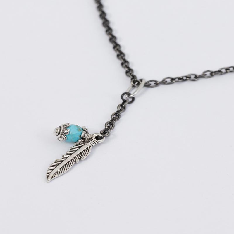 TURQUOISE NECKLACE WITH FEATHER