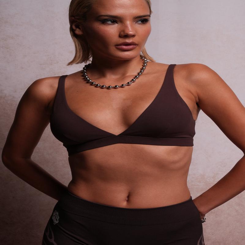 Chopper V Sports Bra in Darc Garnet