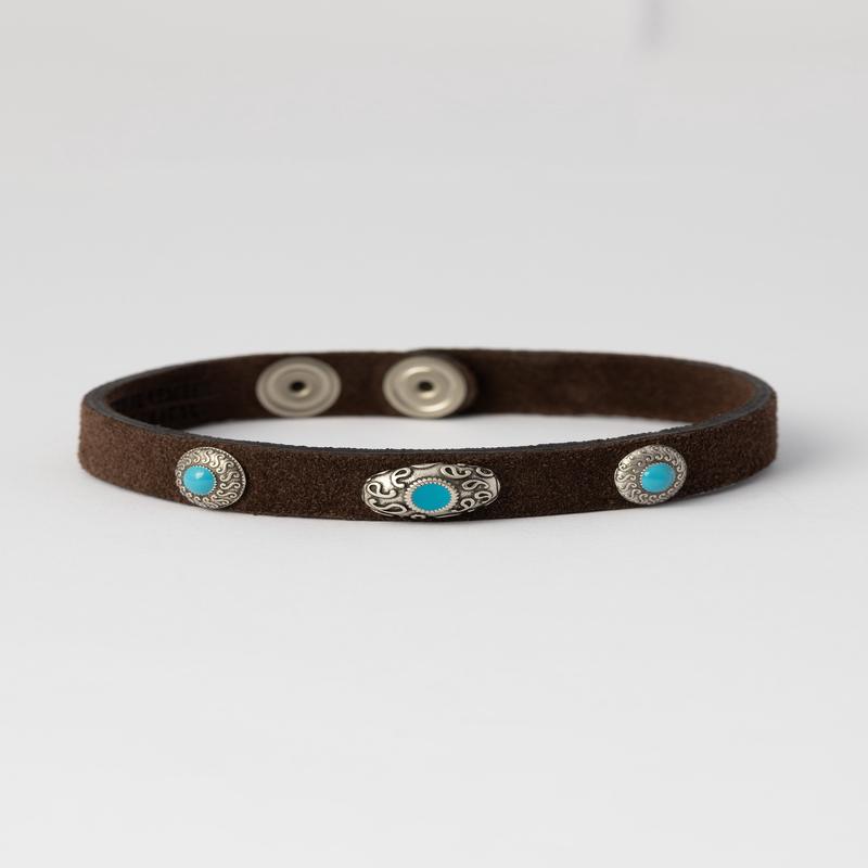LEATHER BRACELET IN BROWN