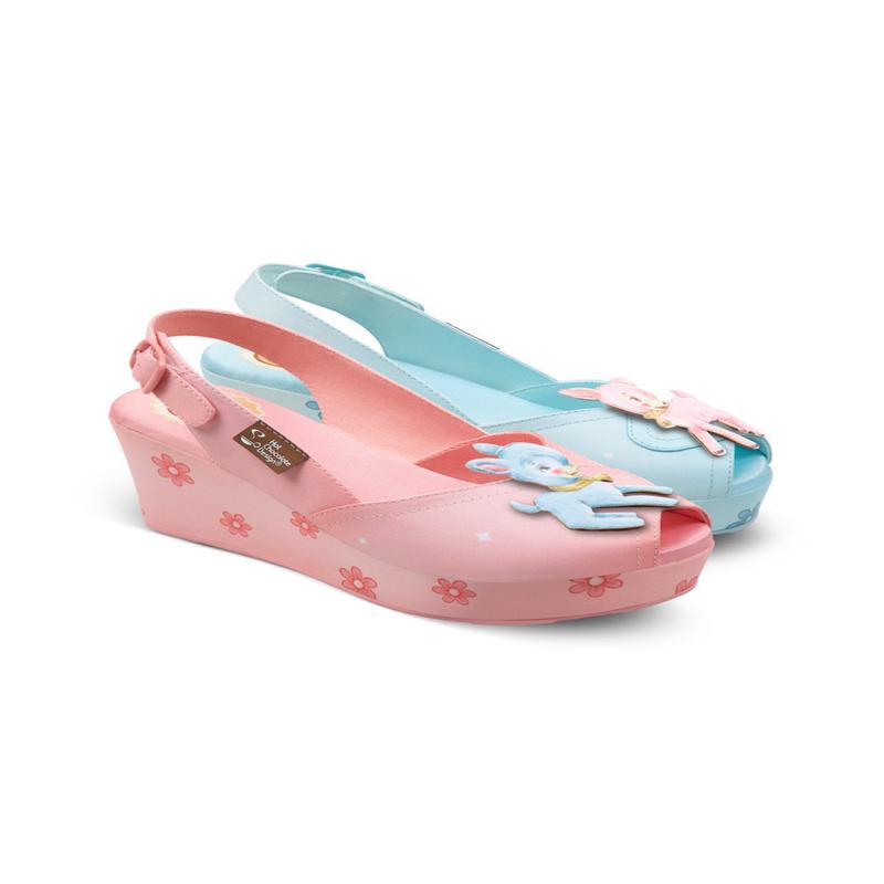 Chocolaticas Deer Women's Sandal