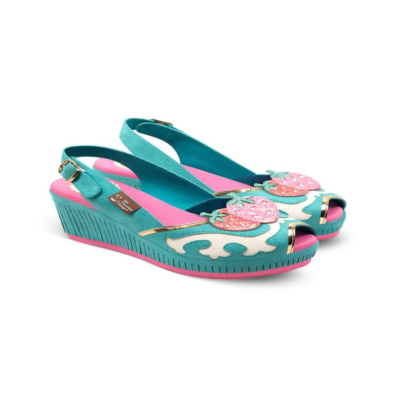 Chocolaticas Country Star Women's Sandal