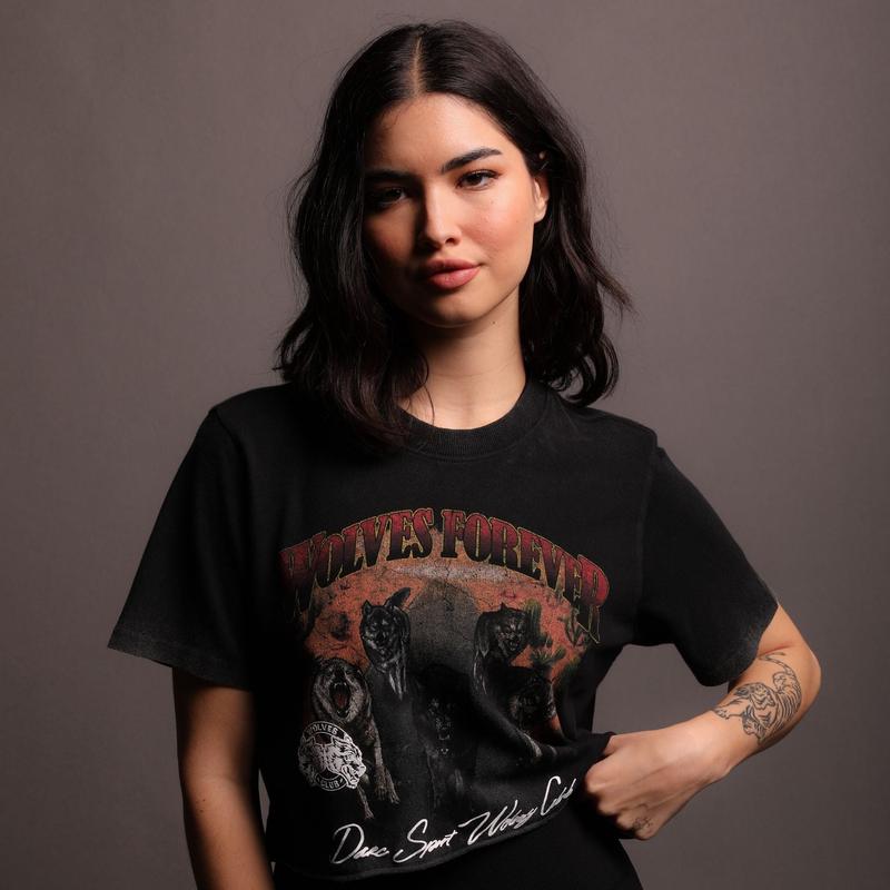 Run Free "Premium Vintage" (Cropped) Tee in Black